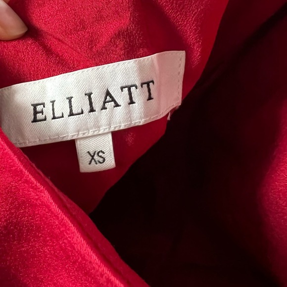Elliatt Asymmetric Satin Cocktail Dress In Merlot XS - Picture 10 of 10